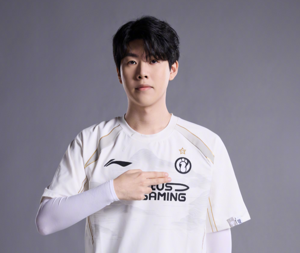 从而在比赛 从而在比赛