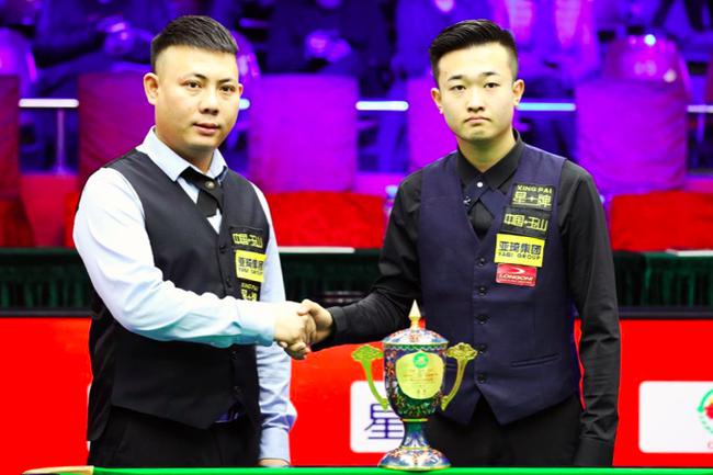 他已经领先 他已经领先